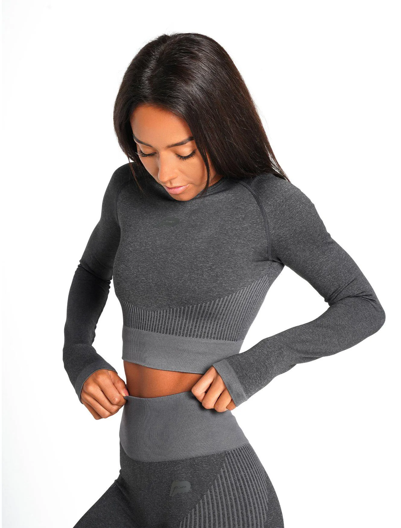 ADAPT Seamless Long Sleeve Crop Top - Black.Charcoal