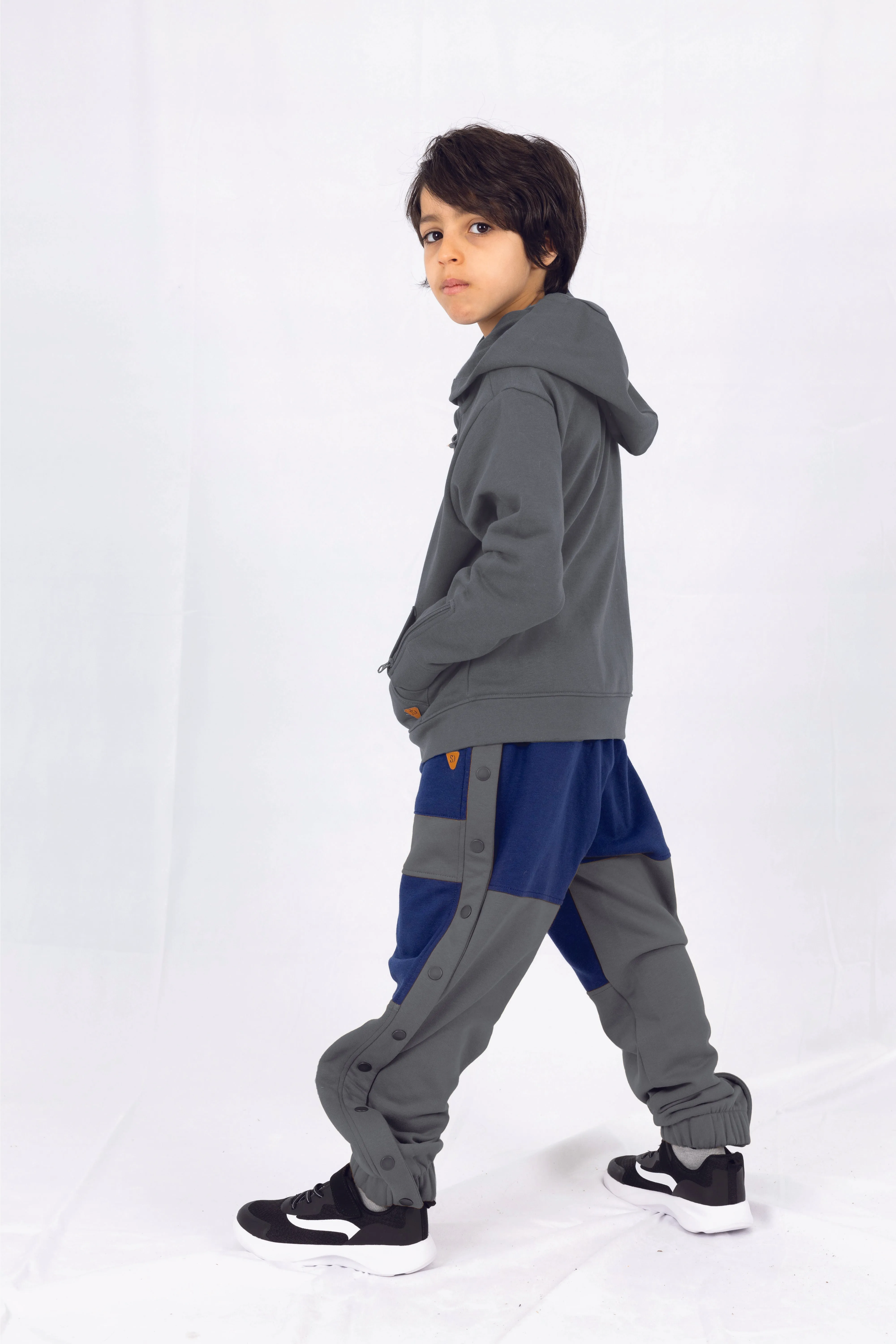 Adaptive Kids Jogger Pants: Adjustable Elastic Waist, Full Side Zipper for Easy Undressing