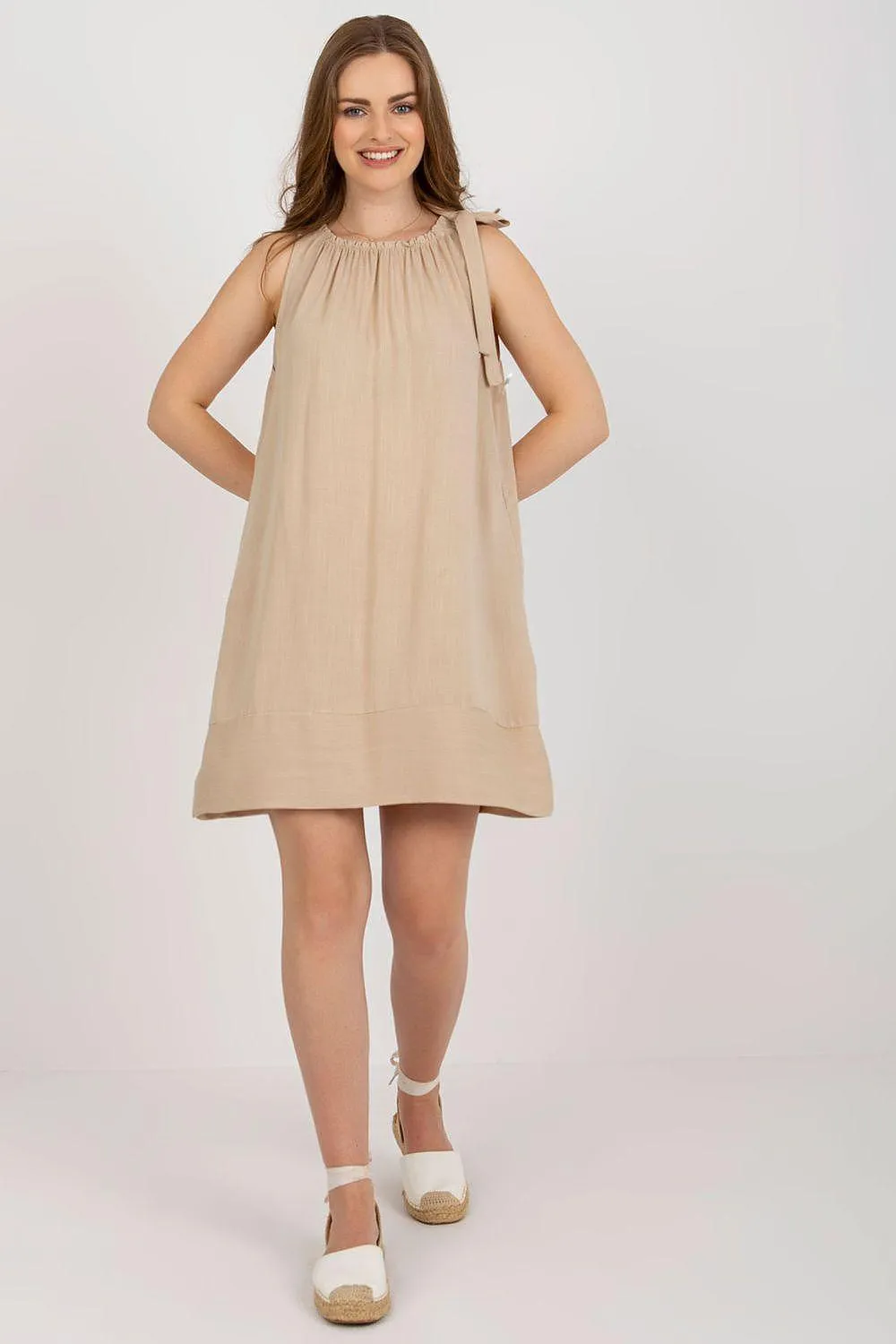 Bella Viscose Daydress: Effortless Elegance in Various Sizes