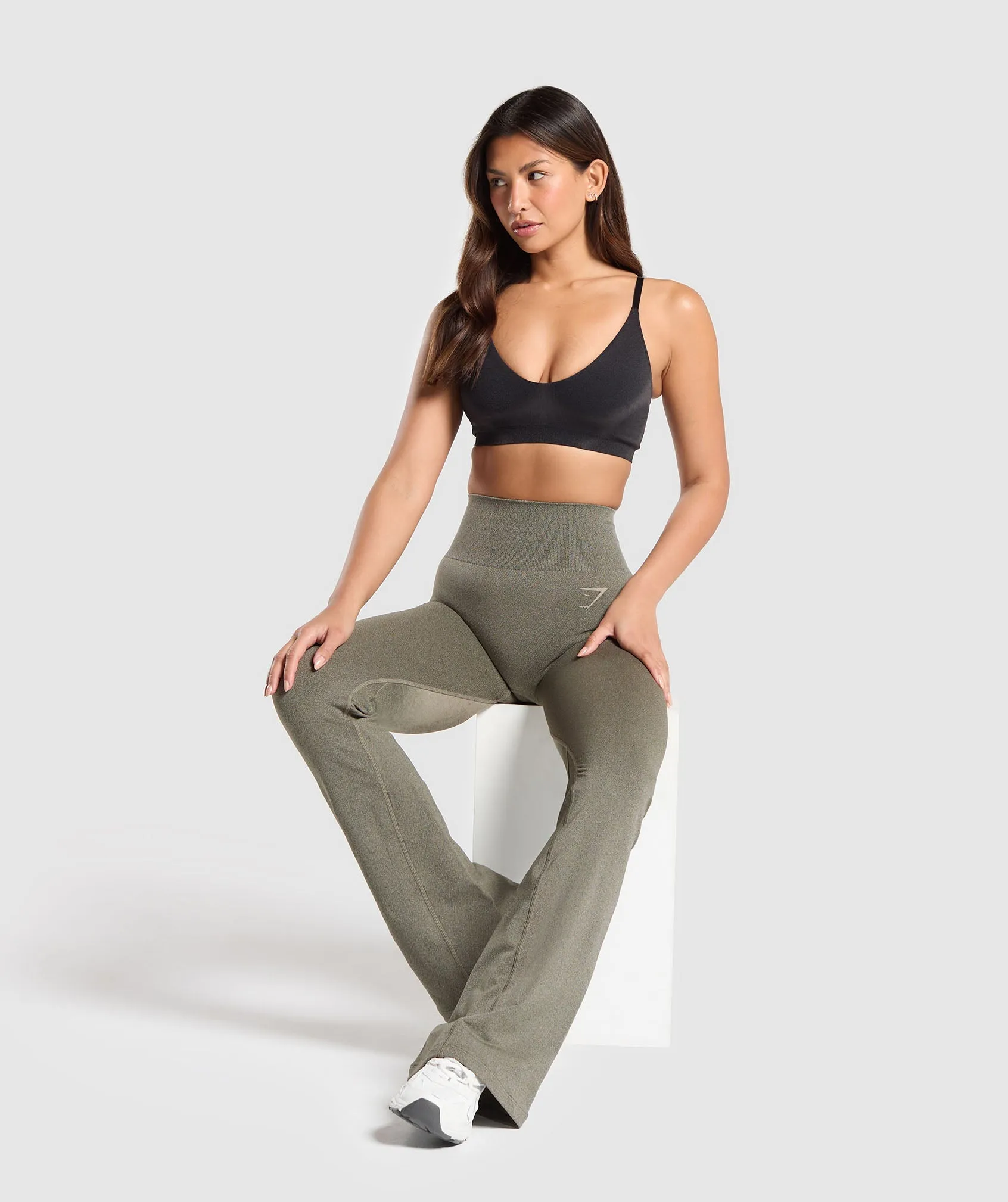 Gymshark Blur Seamless Flared Leggings - Base Green/Chalk Green