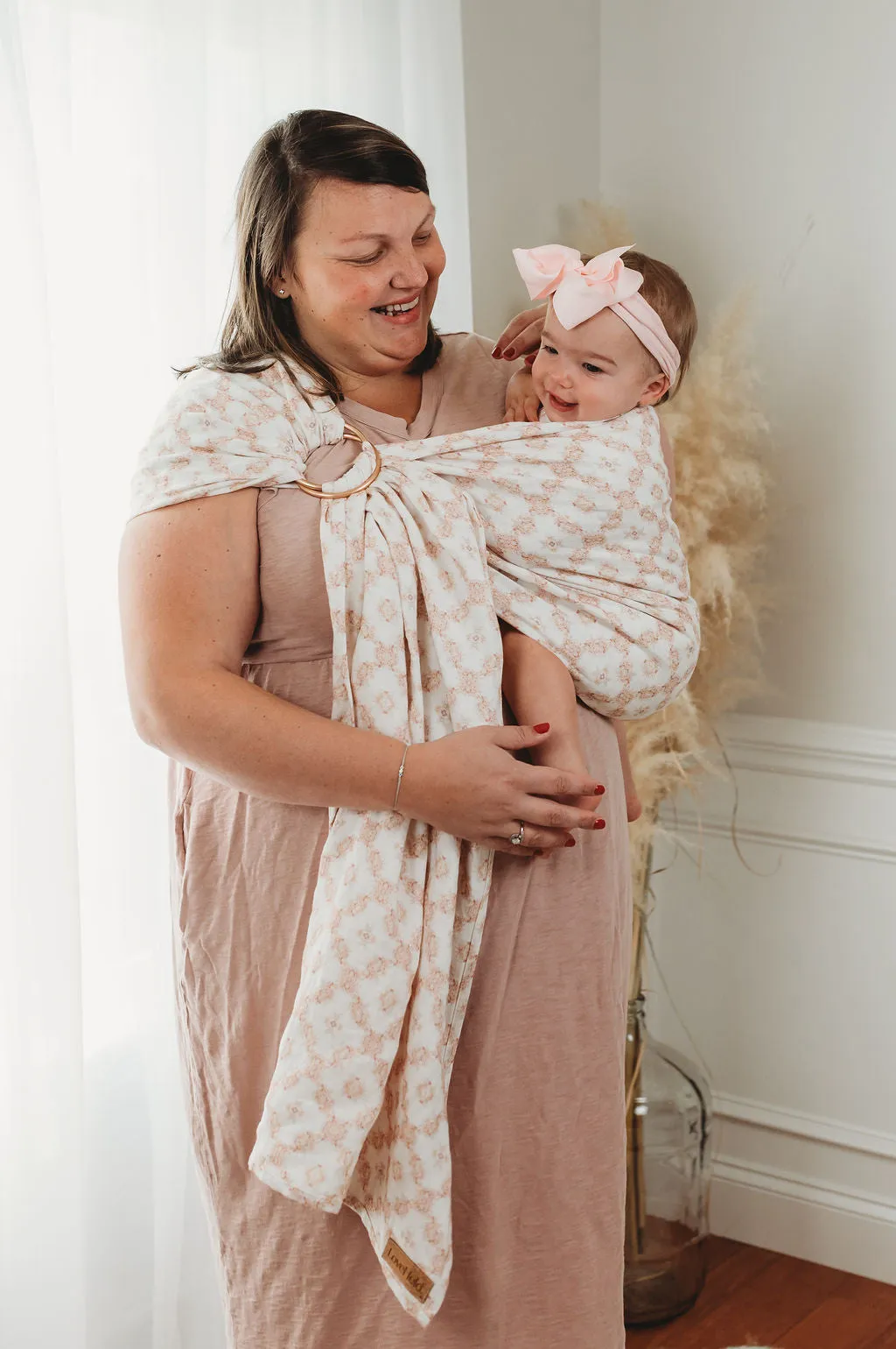 Vivian Rose Ring Sling